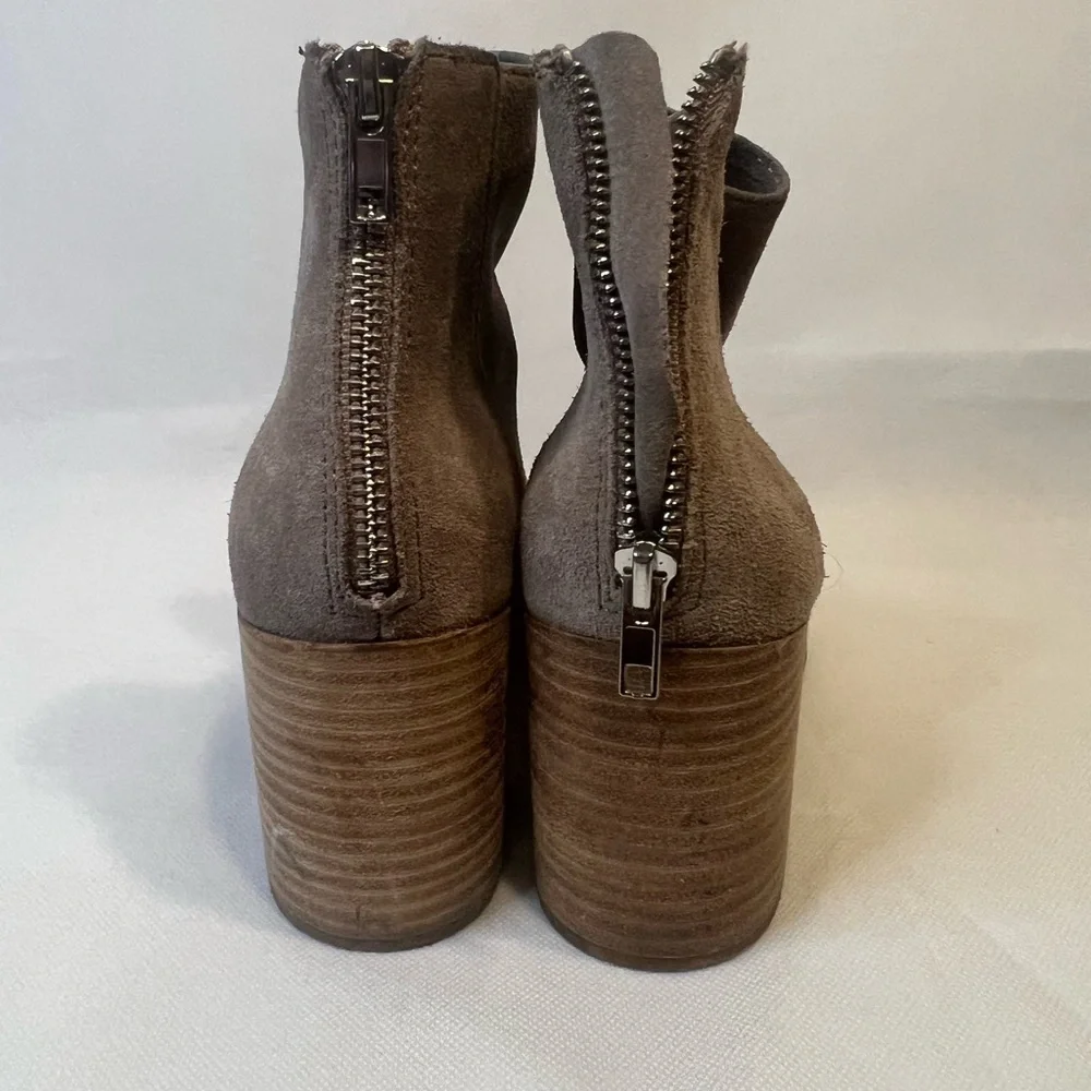 STEVE MADDEN JILLIAN TAUPE SUEDE BOOTIES